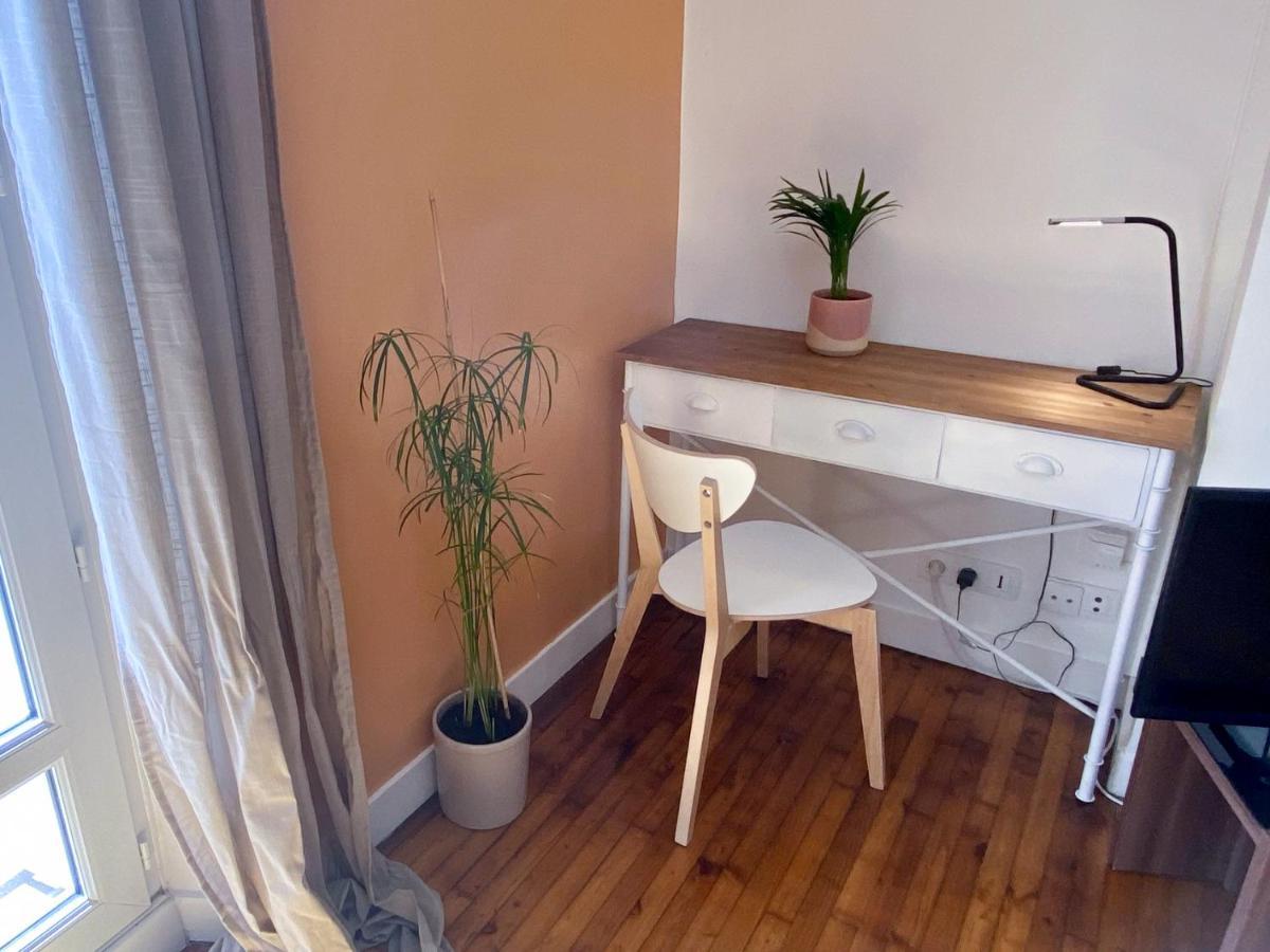 Appartement Spacieux Avec Balcon Et Parking Brest Ngoại thất bức ảnh